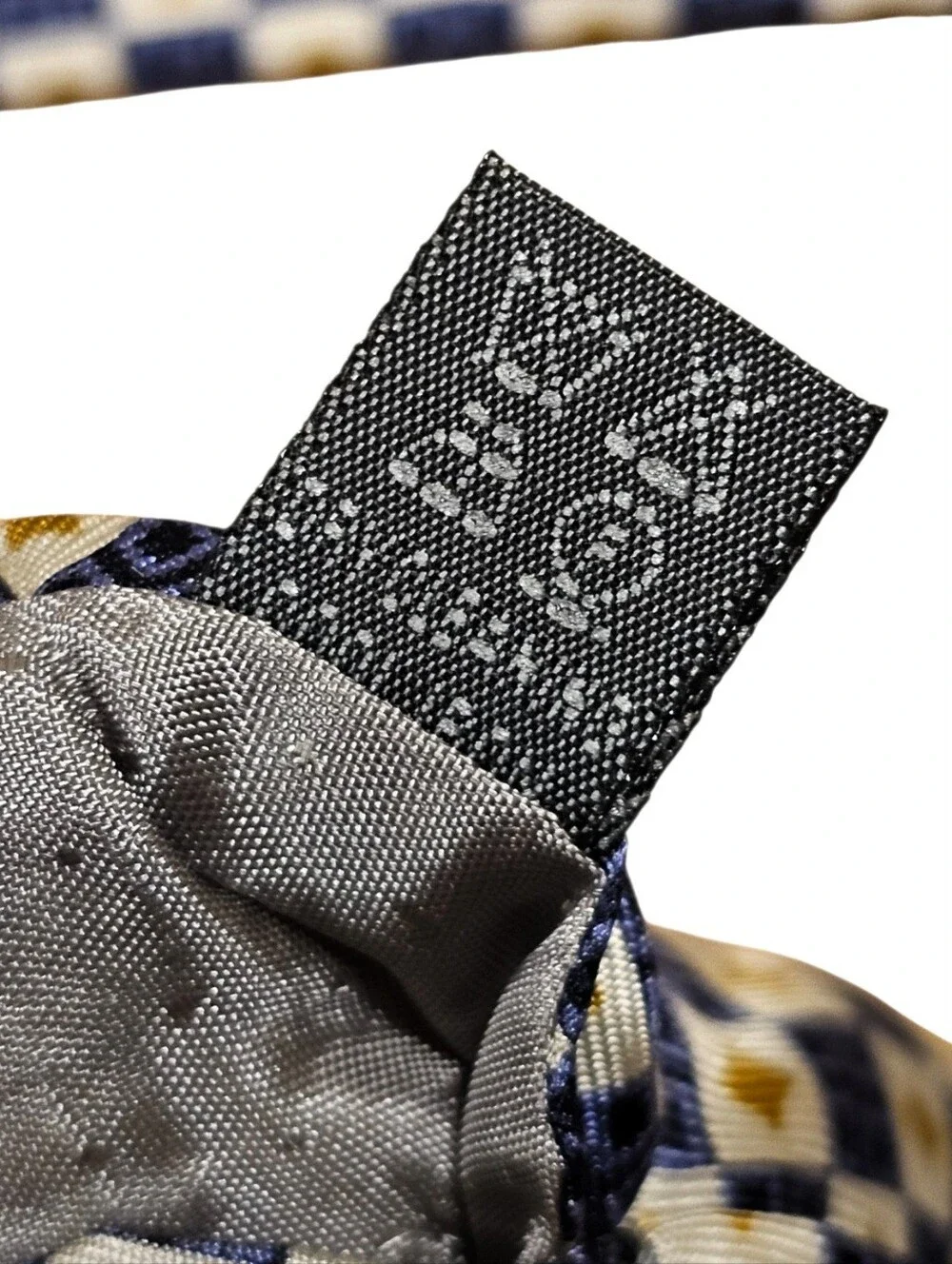 VALENTINO TIE - Picture 12 of 16